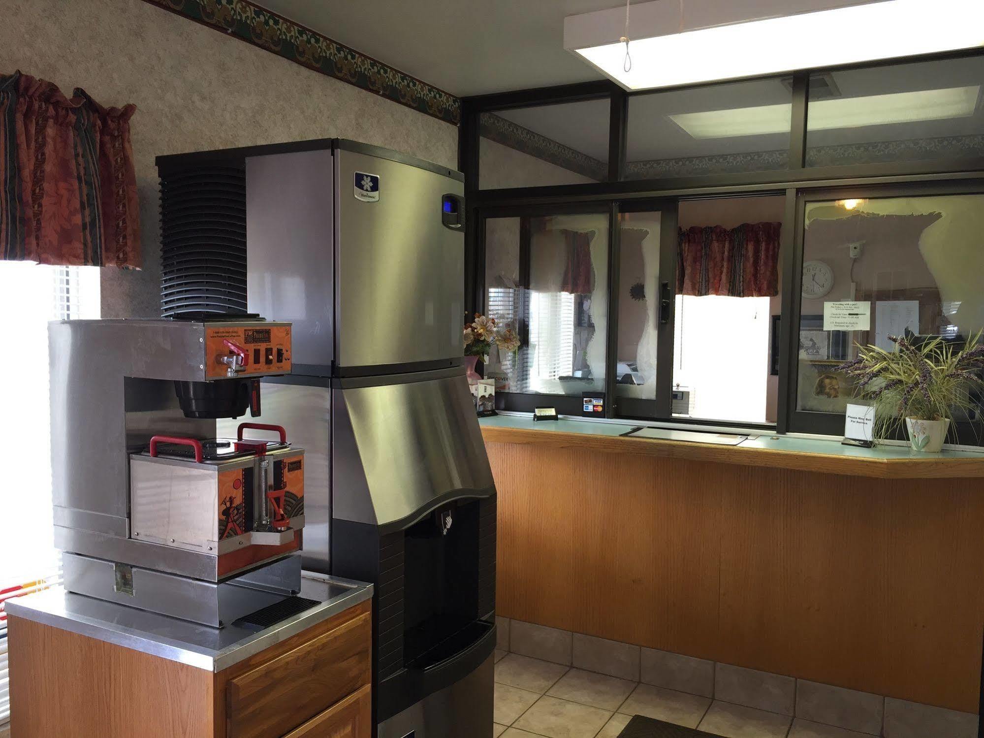 Motel 6 Wichita Ks South I35 Экстерьер фото