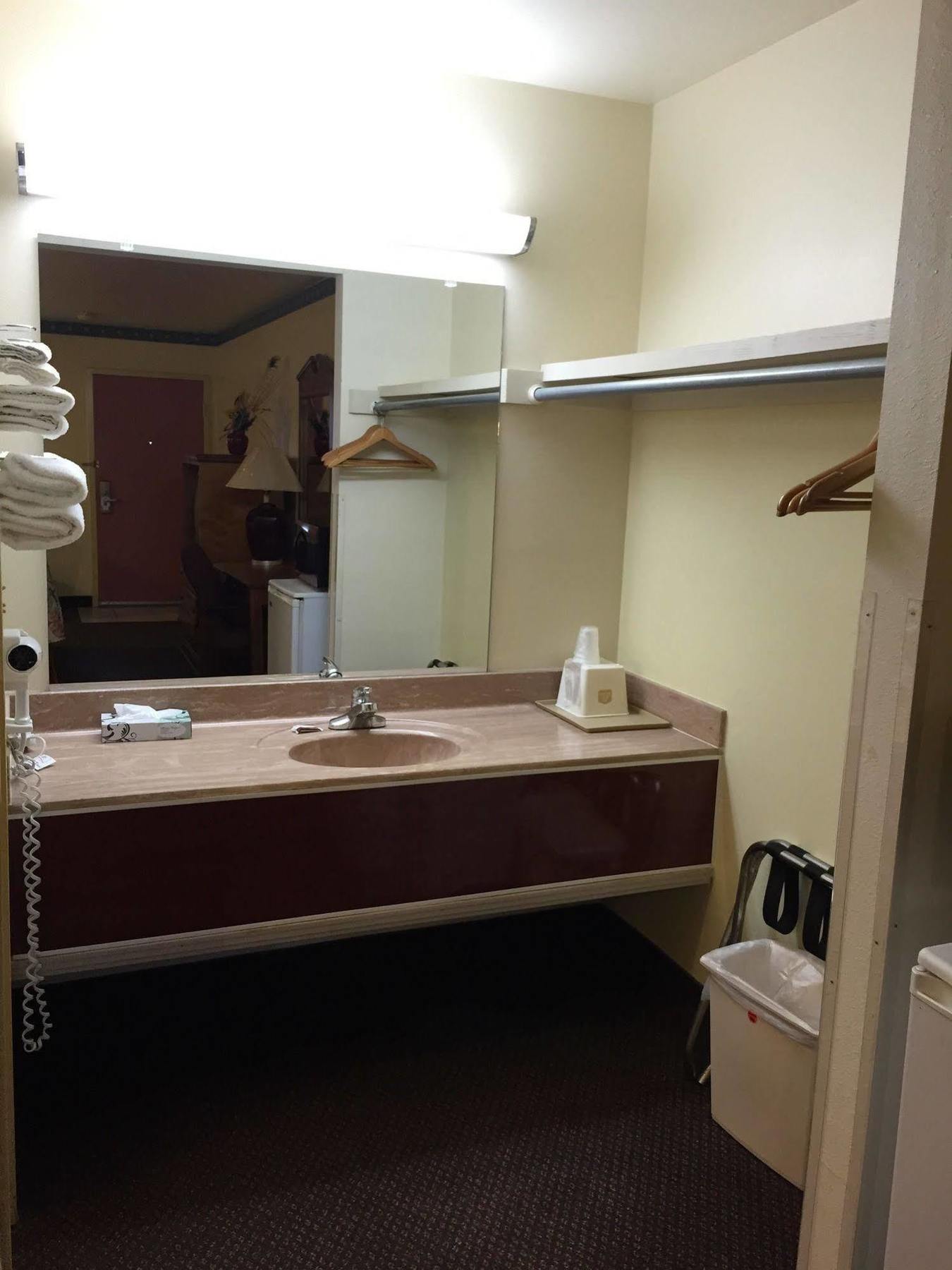 Motel 6 Wichita Ks South I35 Экстерьер фото